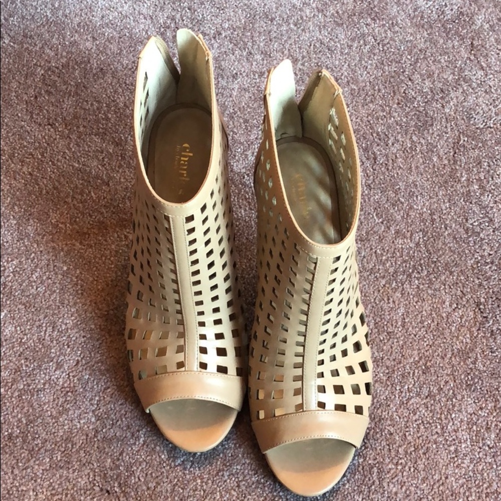 9.5 Nude Heels